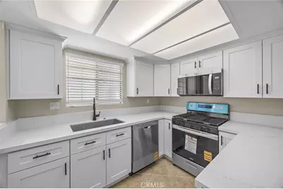 174 W Walnut #B, Rialto, CA 92376 - Photo 7