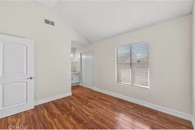 174 W Walnut #B, Rialto, CA 92376 - Photo 17