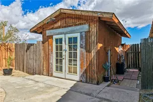 16315 Winona, Victorville, CA 92395 - Photo 35
