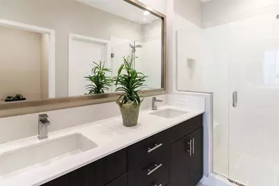 1012 Eucalipto Place, Montebello, CA 90640 - Photo 33