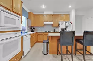 30809 Point Woods Ct, Temecula, CA 92591 - Photo 9