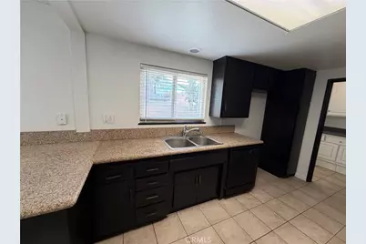 5221 Dresden Place, Riverside, CA 92505 - Photo 13