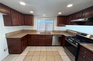 11951 Sugar Creek Ct, Moreno Valley, CA 92557 - Photo 9