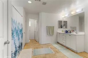 16029 White Mountain, Victorville, CA 92394 - Photo 15