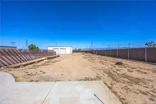 8305 Topaz, Hesperia, CA 92344 - Photo 35
