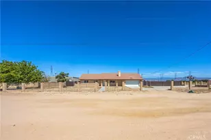 8305 Topaz, Hesperia, CA 92344 - Photo 3