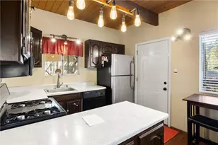 32826 Truman, Running Springs, CA 92382 - Photo 15