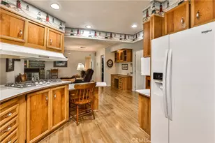 929 E Foothill Blvd, Upland, CA 91786 - Photo 17