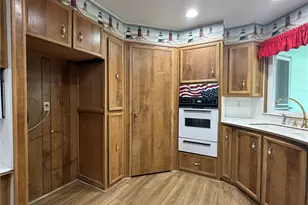 929 E Foothill Blvd, Upland, CA 91786 - Photo 23