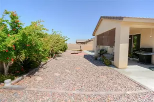 13434 Warren Pl, Victorville, CA 92395 - Photo 37