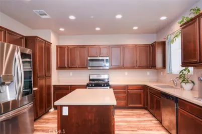 13434 Warren Place, Victorville, CA 92395 - Photo 9
