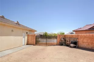 13434 Warren Pl, Victorville, CA 92395 - Photo 45