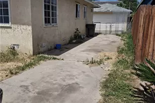 1710 Shamrock, Bakersfield, CA 93304 - Photo 13