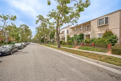 133 S Canon Drive, Beverly Hills, CA 90212 - Photo 23