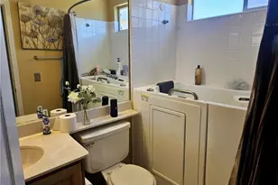 6044 Catalina, Palmdale, CA 93552 - Photo 7