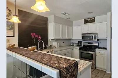 6044 Catalina, Palmdale, CA 93552 - Photo 5