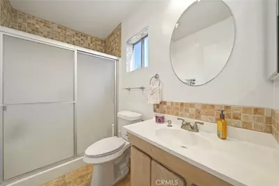 824 N Redondo E, Anaheim, CA 92801 - Photo 23