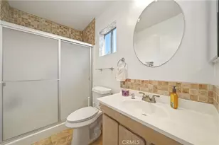 824 N Redondo E, Anaheim, CA 92801 - Photo 23
