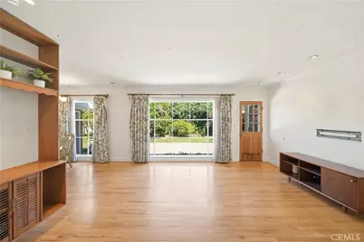 824 N Redondo E, Anaheim, CA 92801 - Photo 9