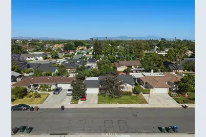 824 N Redondo E, Anaheim, CA 92801 - Photo 5