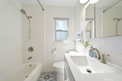 824 N Redondo E, Anaheim, CA 92801 - Photo 27