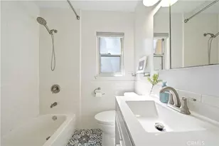 824 N Redondo E, Anaheim, CA 92801 - Photo 27