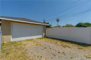 14888 Ivy Ave, Fontana, CA 92335 - Photo 27
