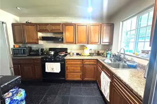 1042 N Alice, Rialto, CA 92376 - Photo 9