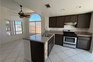 16283 Salinas, Victorville, CA 92394 - Photo 3