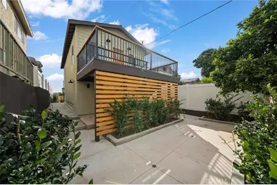 739 W 2nd, San Pedro, CA 90731 - Photo 17