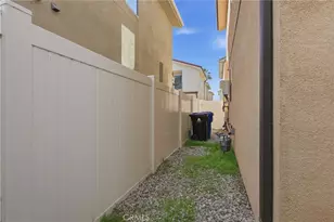7608 Ani Wy, North Hollywood, CA 91605 - Photo 41