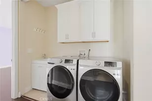 7608 Ani Wy, North Hollywood, CA 91605 - Photo 25