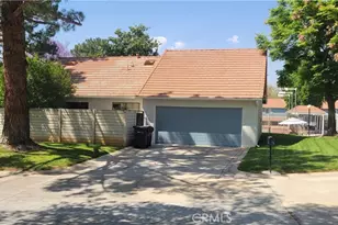 4 Dearborn Cir, Redlands, CA 92374 - Photo 17