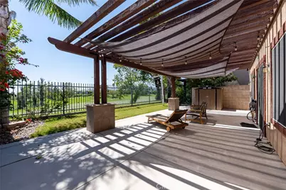 6202 Beth Page, Fontana, CA 92336 - Photo 9