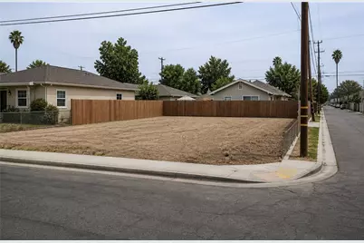 204 11 Street, Redlands, CA 92374 - Photo 1