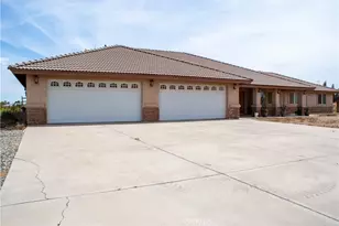 8465 Cedar Ct, Phelan, CA 92371 - Photo 3