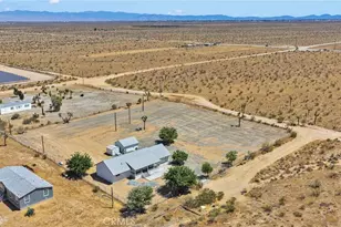 8038 Begonia Rd, Phelan, CA 92371 - Photo 47