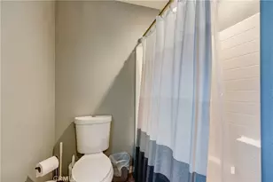 404 Garden Way, Colton, CA 92324 - Photo 29