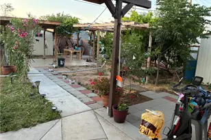 38983 Deer Run Rd, Palmdale, CA 93551 - Photo 13