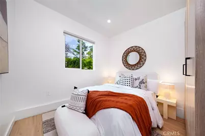 13946 Chandler, Sherman Oaks, CA 91401 - Photo 47