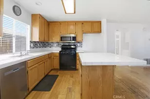 8541 Dove Creek, Hesperia, CA 92344 - Photo 13