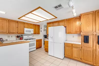 3246 Barn Owl Way, La Verne, CA 91750 - Photo 19