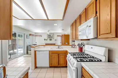3246 Barn Owl Way, La Verne, CA 91750 - Photo 21