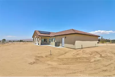 11152 Chipmunk Road, Apple Valley, CA 92308 - Photo 15