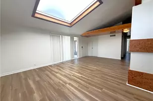 22238 Flanco Rd, Woodland Hills, CA 91364 - Photo 5