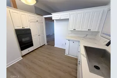 22238 Flanco Road, Woodland Hills, CA 91364 - Photo 9