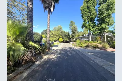 22238 Flanco Road, Woodland Hills, CA 91364 - Photo 21
