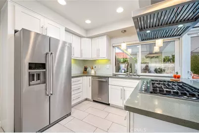 2128 N Villa Maria Road, Claremont, CA 91711 - Photo 13