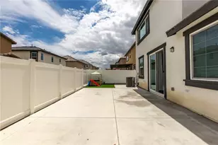 2464 Gunner Ridge, Rialto, CA 92377 - Photo 5