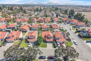 16933 Farwell, Fontana, CA 92336 - Photo 43